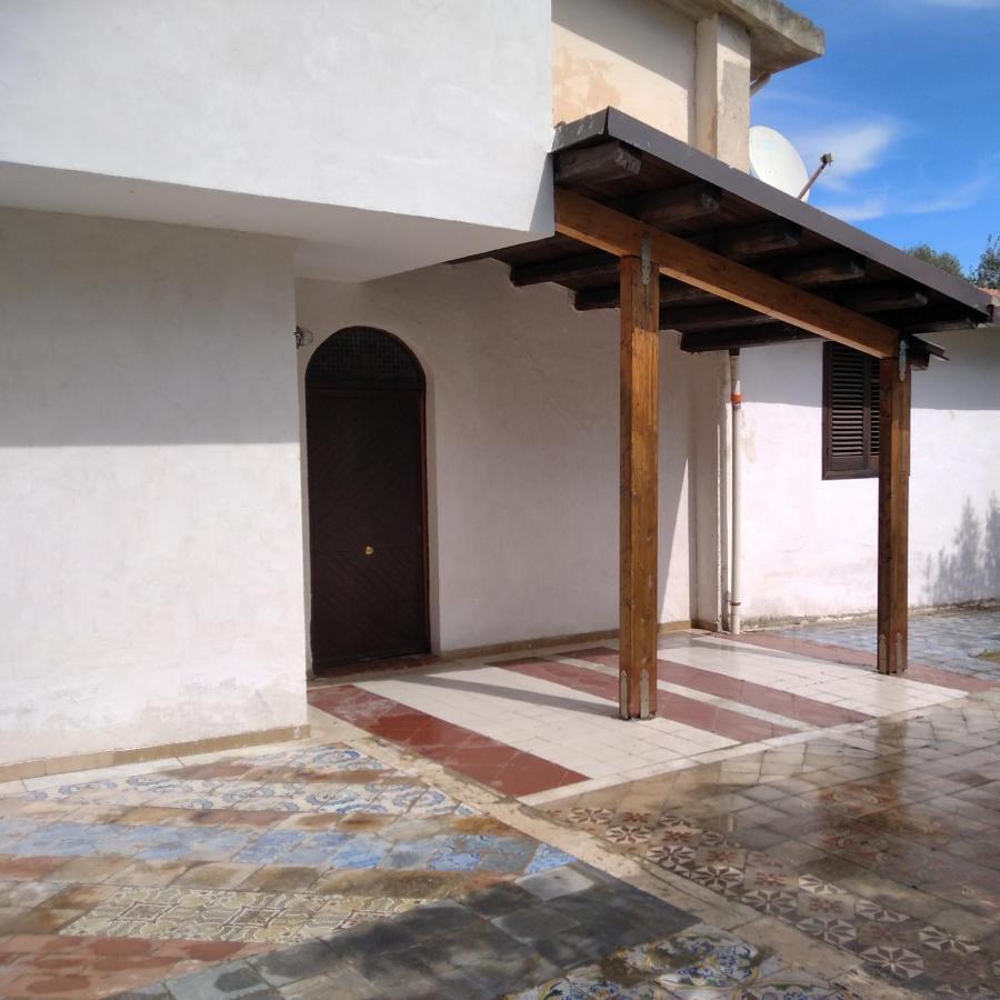 Villa casale guidaloca Castellammare del Golfo Exterior foto